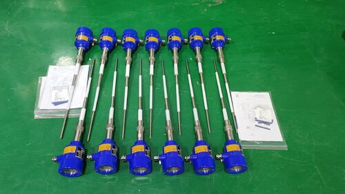 Czy grubsza sonda powoduje podwójną zmianę pojemności?